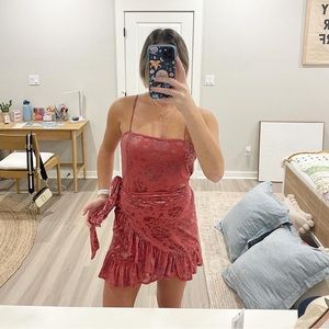 FREE PEOPLE INTIMATELY DRESS!! size small!!